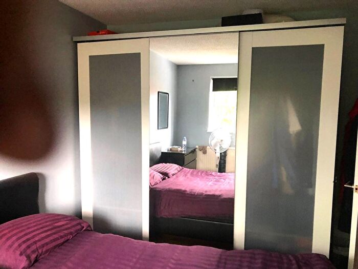 Property To Rent In Firs Avenue, London, N11