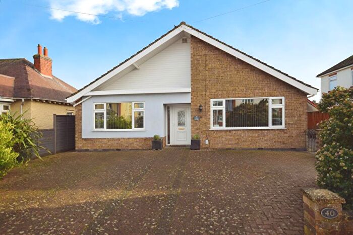 5 Bedroom Detached Bungalow For Sale In Hoylake Drive, Skegness, PE25