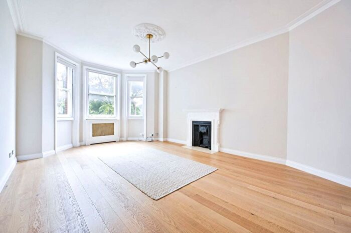 3 Bedroom Flat To Rent In Trebovir Road, London, SW5