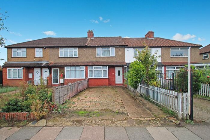 2 Bedroom Terraced House For Sale In Eastcote Lane, Harrow, HA2