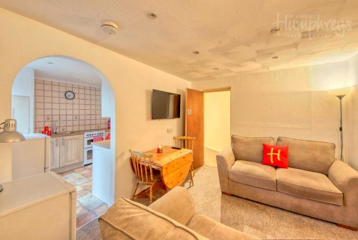 5 Bedroom Terraced House To Rent In Long Meadow Way, CT2