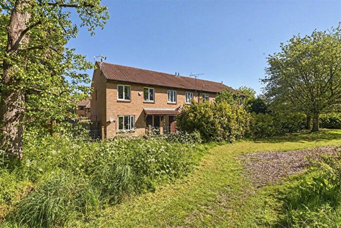 1 Bedroom Maisonette For Sale In Milford Close, Marshalswick, St. Albans, AL4