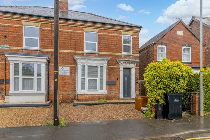 4 Bedroom Semi-Detached House For Sale In Kings Road, Spalding, PE11