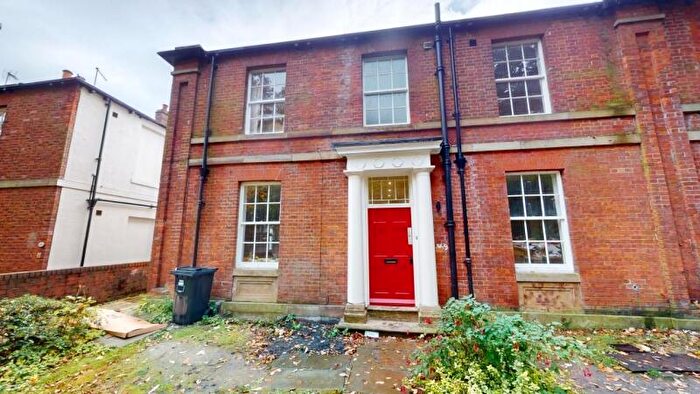 4 Bedroom Semi-Detached House To Rent In Glossop Road, Broomhall, Sheffield, S10