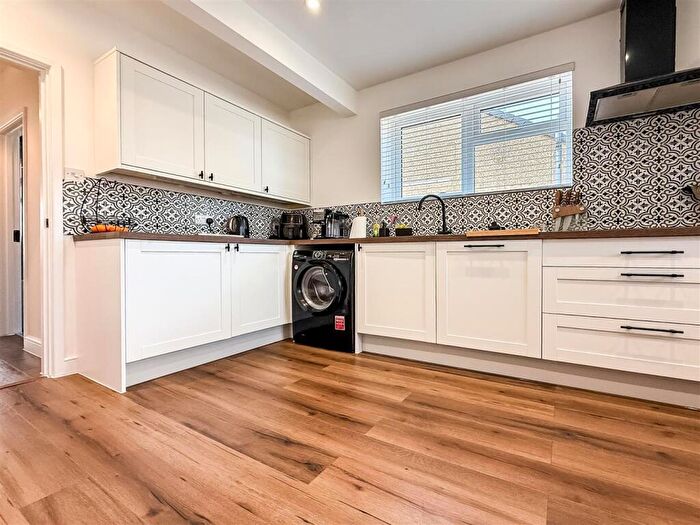 2 Bedroom Semi-Detached Bungalow For Sale In Braemar Close, Gosport, PO13