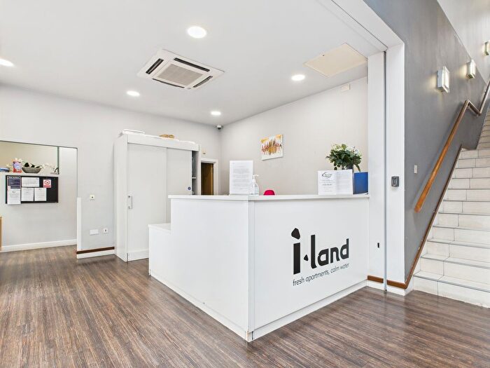 1 Bedroom Flat For Sale In Essex Street, City Centre, Birmingham, B5
