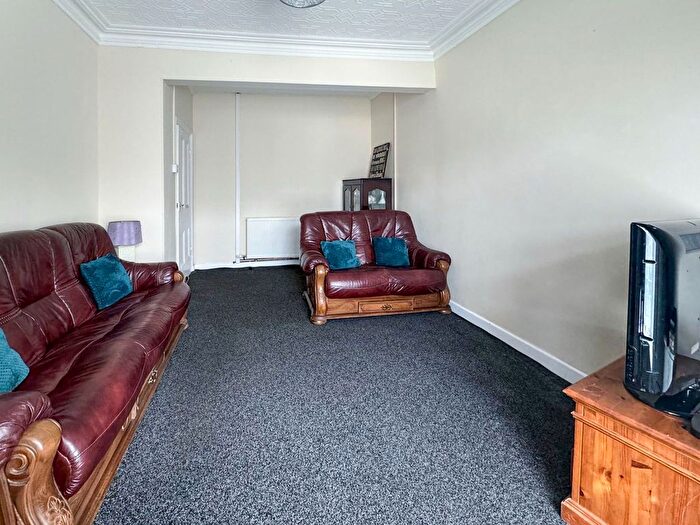 3 Bedroom Terraced House For Sale In Llewellyn Street, Pentre, CF41