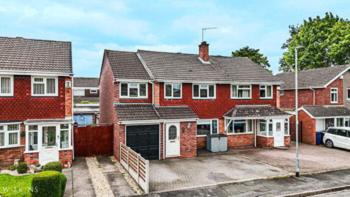 3 Bedroom Semi-Detached House For Sale In Castlehall, Tamworth, Staffordshire, B77