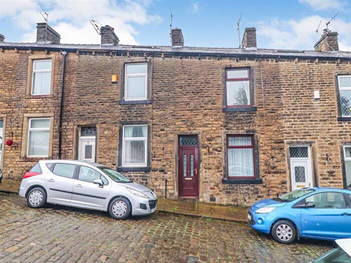 3 Bedroom Terraced House For Sale In Claremont Street, Colne, BB8