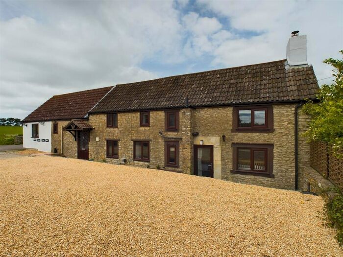 4 Bedroom Detached House For Sale In Pennsylvania, Chippenham, SN14