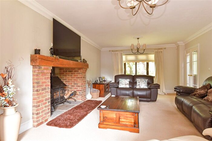 3 Bedroom Detached House For Sale In Whitepost Lane, Meopham, Kent, DA13