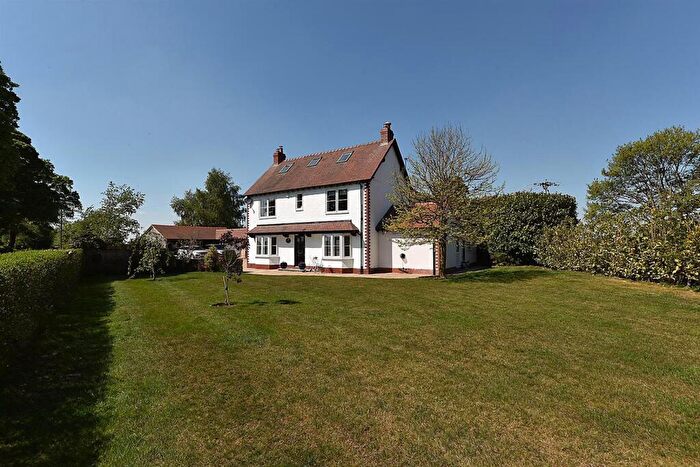 6 Bedroom House For Sale In Woodhouse End Road, Gawsworth, SK11
