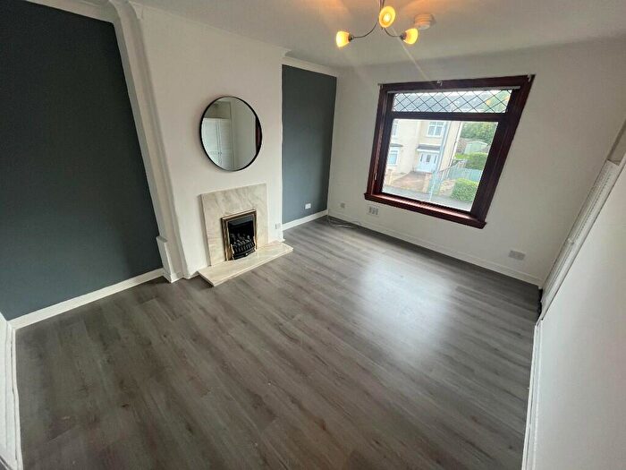 2 Bedroom Maisonette To Rent In Glanderston Drive, Glasgow, G13