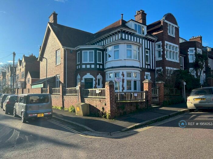 8 Bedroom End Of Terrace House To Rent In Thornton Hill, Exeter, EX4
