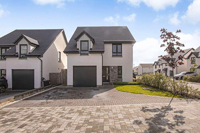 3 Bedroom Detached House For Sale In Redshank Crescent, Dunfermline, KY11