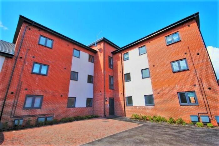 2 Bedroom Flat To Rent In Ascot Way, Birmingham B31