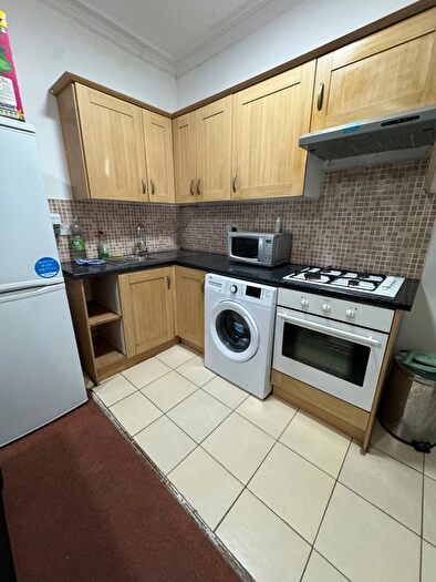 1 Bedroom Flat To Rent In London Road, London, SW16