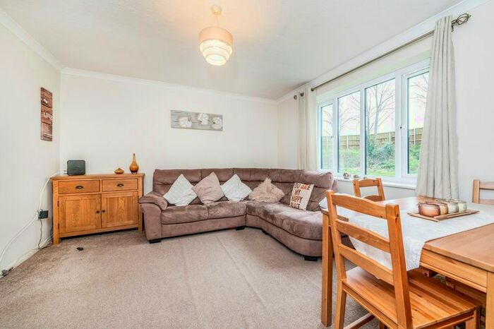 1 Bedroom Property To Rent In Frankswood Avenue, West Drayton UB7