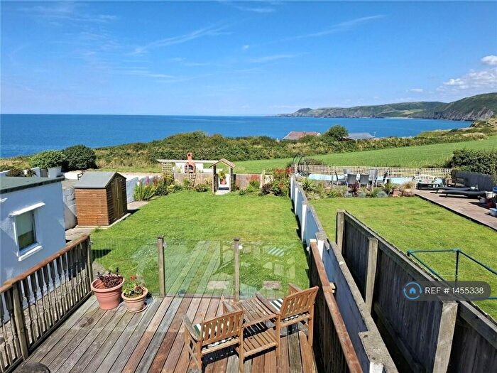 2 Bedroom Bungalow To Rent In Heol Y Graig, Aberporth, Cardigan, SA43