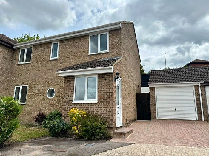 1 Bedroom Semi Detached House To Rent In Sheridan Close, Chatham, ME5