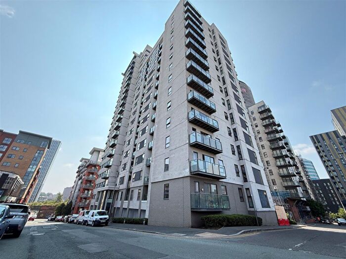 2 Bedroom Flat For Sale In Britton House, Lord Street, Manchester, M4