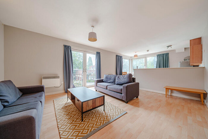 2 Bedroom Property To Rent In Flat, Mayfair Court, Manchester, M14