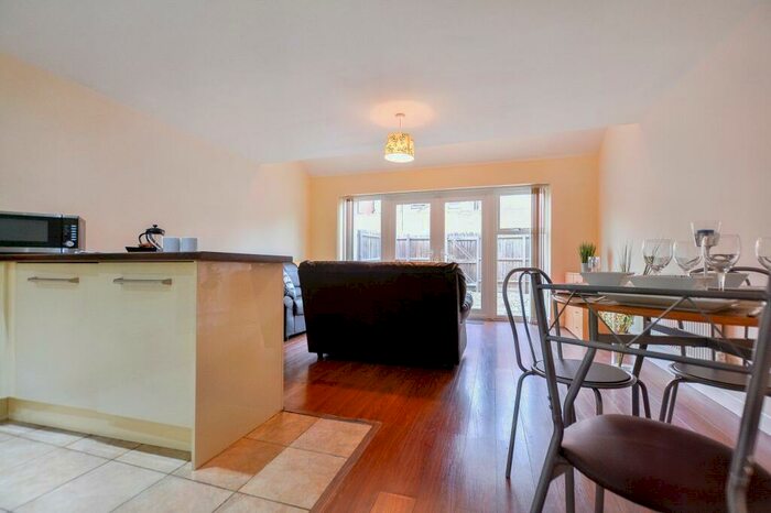 4 Bedroom Terraced House To Rent In Eastleigh Road, Leicester, LE3