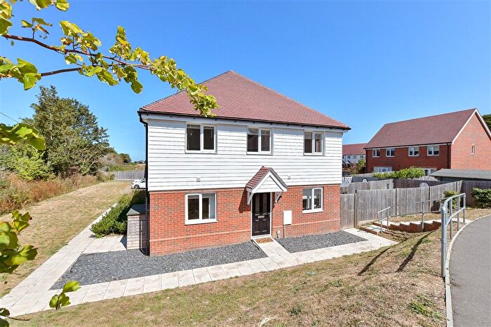 2 Bedroom End Of Terrace House For Sale In Harvey Drive, Faversham, Kent, ME13
