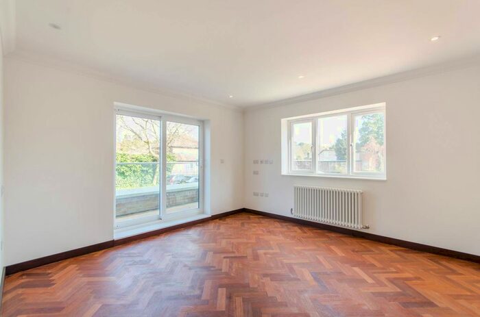 2 Bedroom Flat To Rent In West End Lane, Pinner, HA5