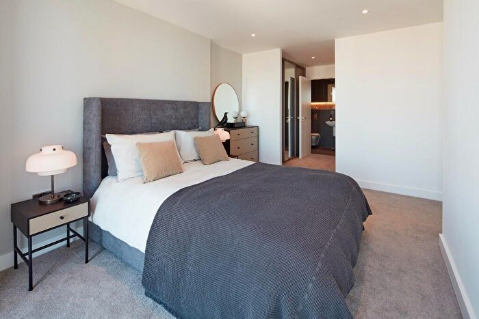2 Bedroom Apartment To Rent In The Residences Manchester, Deansgate Square, Greater Manchester, M15