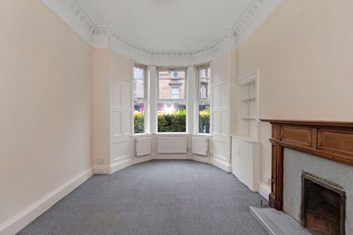 3 Bedroom Flat To Rent In Dalkeith Road, Newington, Edinburgh, EH16