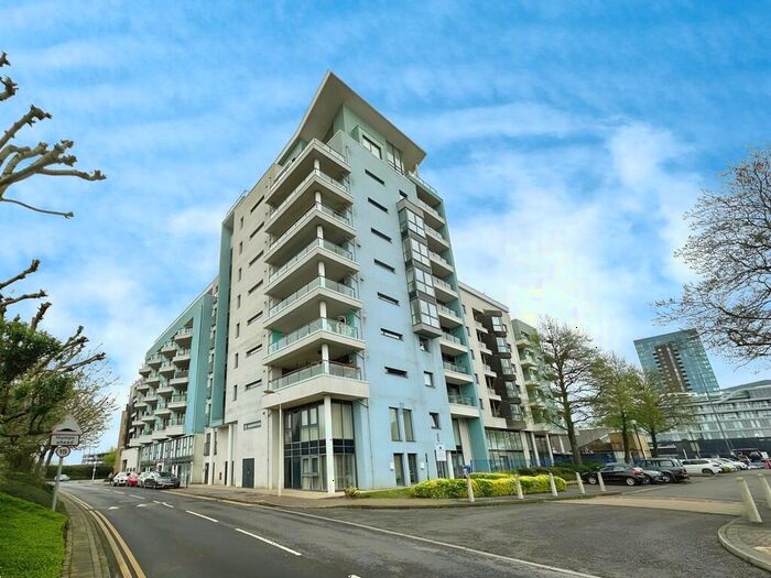 2 Bedroom Apartment To Rent In Sapphire Court, Ocean Way, SO14