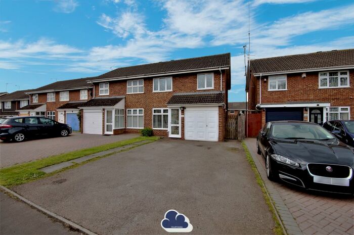 3 Bedroom Semi-Detached House To Rent In Pilling Close, Coventry, CV2