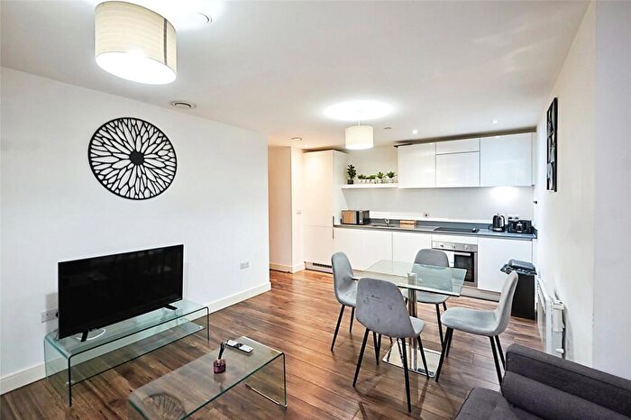 2 Bedroom Apartment To Rent In Broadway Residences, Broad Street, Birmingham, West Midlands, B15