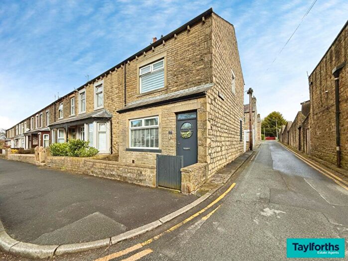 3 Bedroom Terraced House For Sale In Colne Road, Sough, BB18