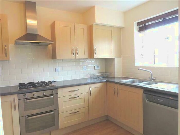 4 Bedroom Town House To Rent In Whittingham Avenue, Wendover, Aylesbury, HP22