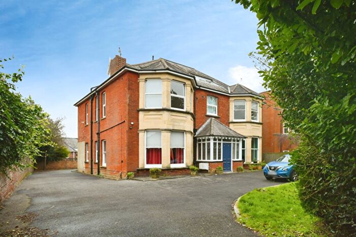 1 Bedroom Flat For Sale In Dyke Road Avenue, Brighton, BN1