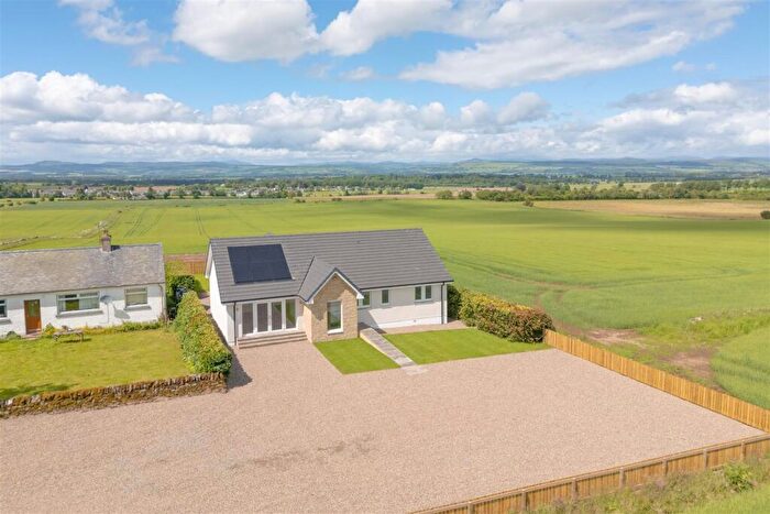 4 Bedroom Detached House For Sale In West Kinnochtry, Coupar Angus, PH13