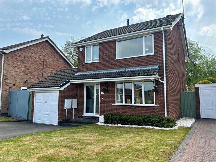 3 Bedroom Detached House For Sale In Blackthorn Road, Glenfield, Leicester, LE3