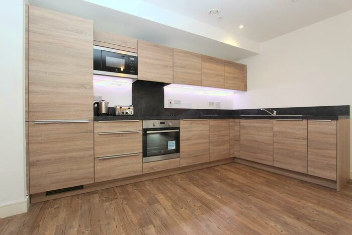 2 Bedroom Apartment To Rent In Pell Street, London, Greater London, SE8