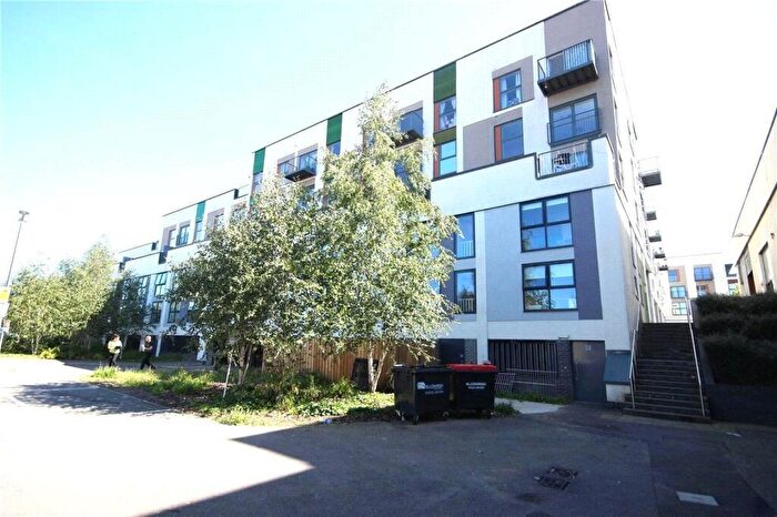 1 Bedroom Flat To Rent In Wallshut Wood, Bristol, BS16