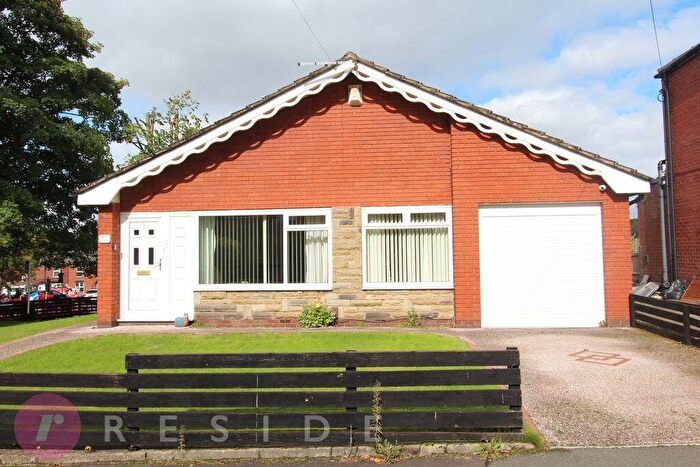 3 Bedroom Detached Bungalow For Sale In Tomlinson Street, Castleton, Rochdale, OL11