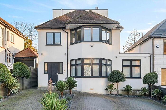 5 Bedroom Detached House For Sale In Wickliffe Avenue, Finchley, London, N3