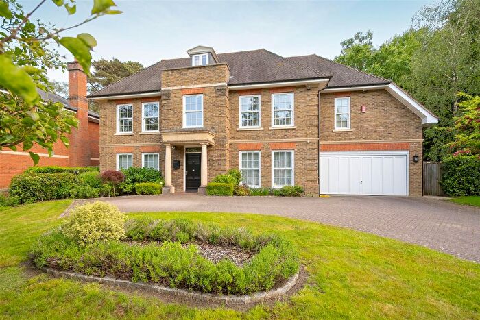 6 Bedroom Detached House To Rent In Llanvair Close, Ascot, SL5