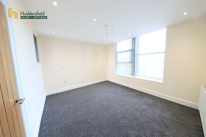 2 Bedroom Flat To Rent In Trinity Street, Huddersfield, HD1