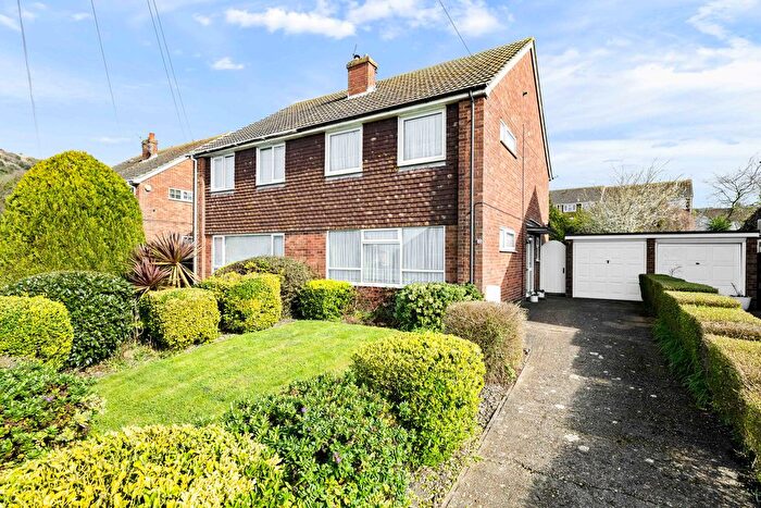 3 Bedroom Semi Detached House For Sale In Walton Manor Close, Folkestone, CT19