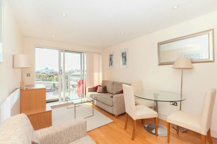 1 Bedroom Flat To Rent In Long Lane, London, SE1