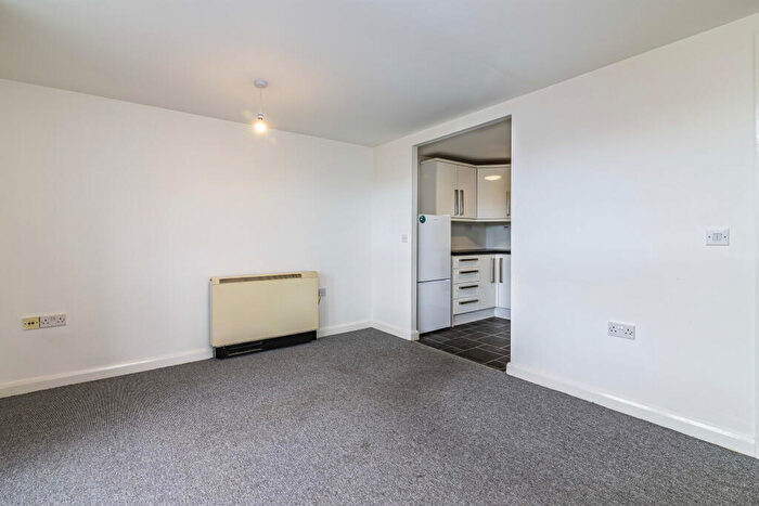 1 Bedroom Flat To Rent In Mansfield Road, Nottingham, Nottinghamshire, NG1