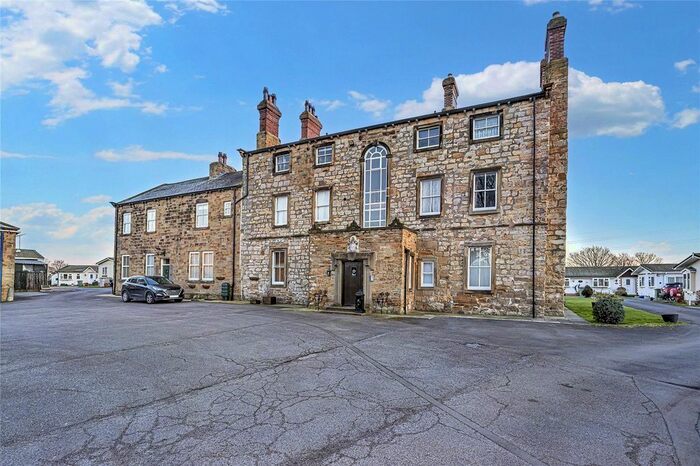 2 Bedroom Flat To Rent In The Bingham Suite, Hall Road, Little Preston, Leeds, West Yorkshire, LS26