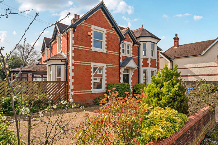 4 Bedroom Detached House For Sale In High Street, Sandhurst, GU47